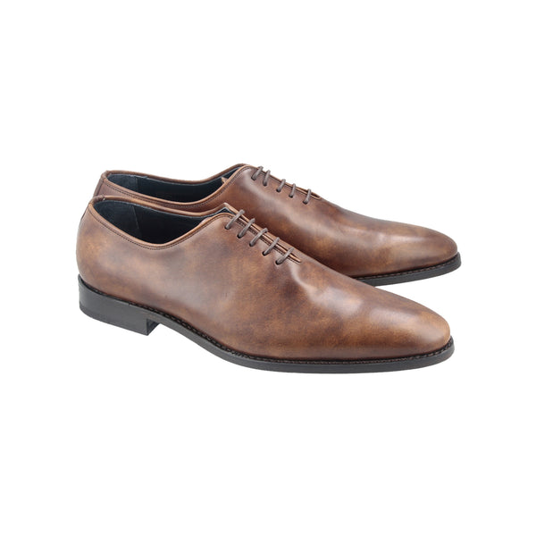 Light brown Museum Calf whole-cut Oxford shoes with Goodyear welt, handcrafted in Portugal for timeless elegance and premium comfort.