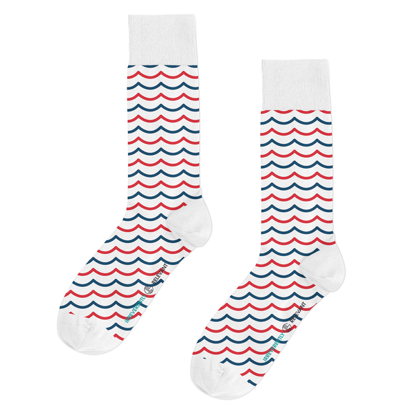 White socks with blue red nautical wave pattern, crafted from 100% combed cotton for all-day comfort and style. Fits EU sizes 39–46.