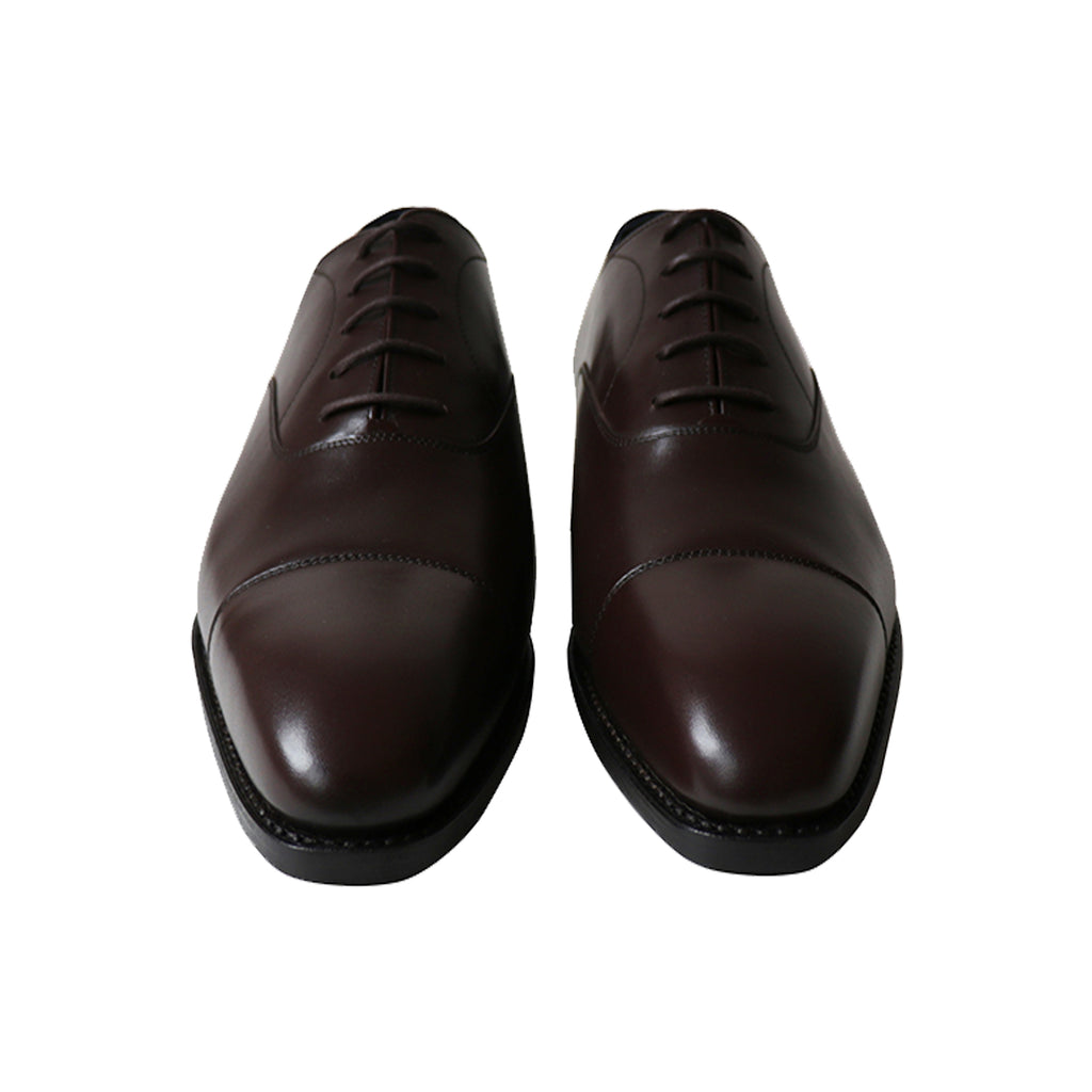 We introduce our signature cap toe oxford in our C157 soft chisel  last
